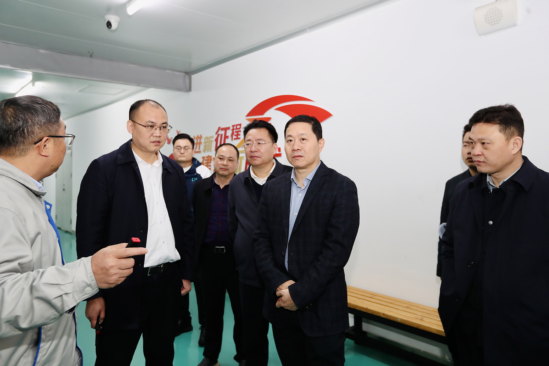 劉中杰：堅(jiān)定不移推動(dòng)高質(zhì)量發(fā)展，用心用情兜牢民生保障